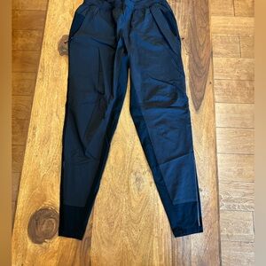 Lululemon Surge Jogger Medium Black